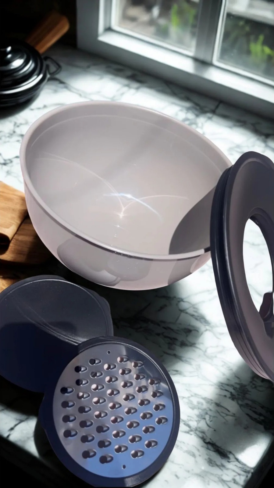 Çok Amaçlı Çırpma & Rende & Saklama Kabı – 3’ü 1 Arada Mutfak Kabı – Kapaklı Plastik Kase